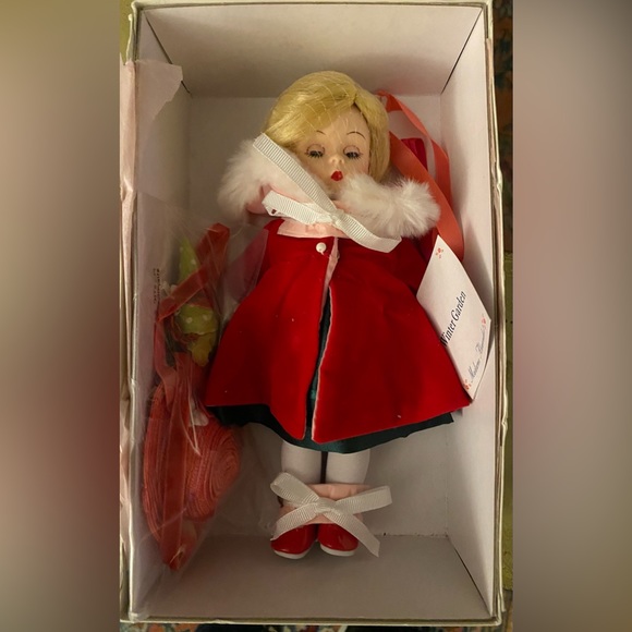 Madame Alexander Toys Madame Alexander Winter Garden Doll 6750